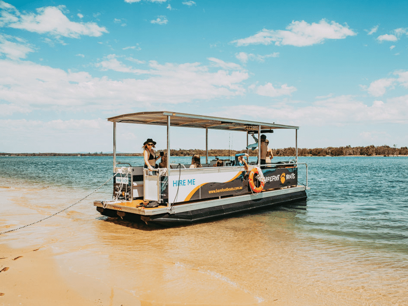 Barefoot Boats – Pontoon Boat Hire